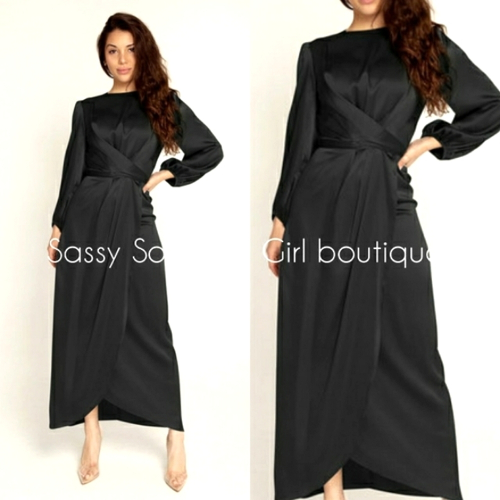 🆕⭐ Gorgeous Black matte silky satin wrap dress